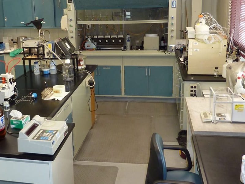 Quality-chemical-manufacturing-lab-at-Agraform